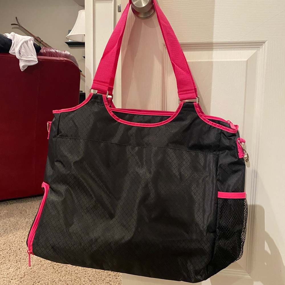 Thirty-One All Pro Tote. Brand new in package.